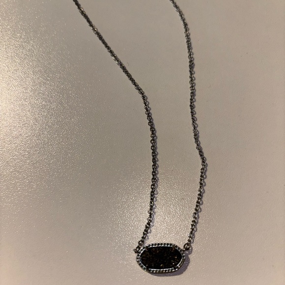 Kendra Scott Elisa necklace - Picture 2 of 2